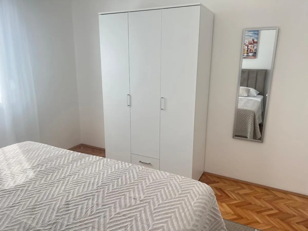 Apartments Javorska Kastela 0*,