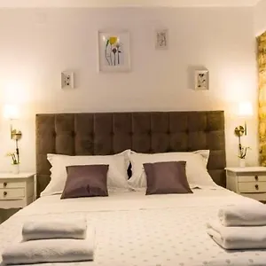 krevet i doručak XIV Century Rooms, Kastela